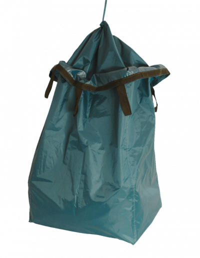Мешок на тележку для сбора особо загрязненного белья с клапаном на затяжках